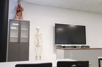 Gystadmarka Ungdomsskole Ullensaker smartboard smart board0002