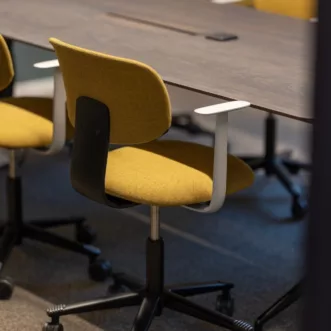 Lindbak 023 Logistea Moterom stol detalj