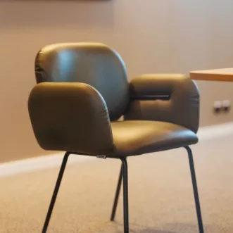 Lindbak 09 Tollbua Moterom stol detalj