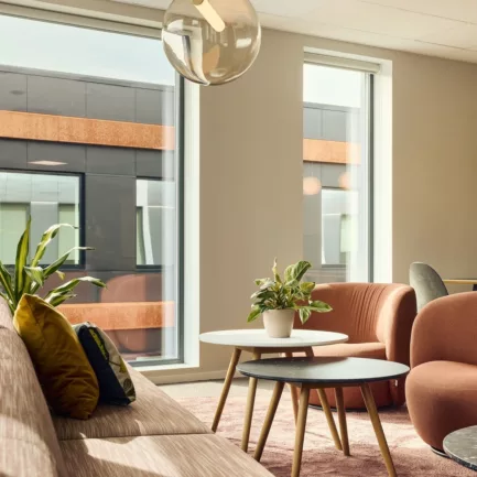 2024 Bergen Head Energy Studio Neon Haara 9