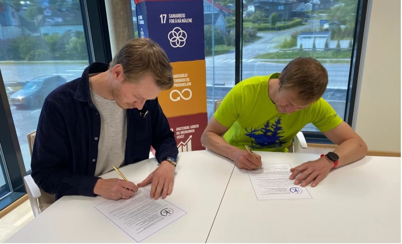 Klimapartnere Lindbak IT Andreas Lotterud avtalesignering