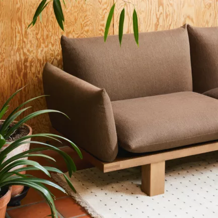 LK Hjelle Less brown