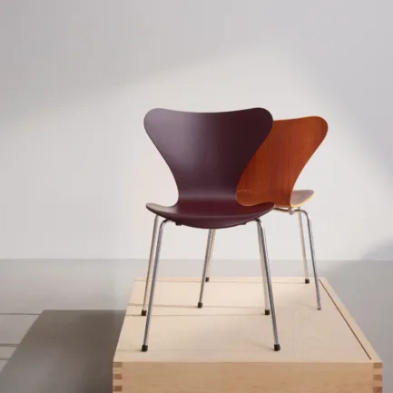 Fritz Hansen Re NEW Refurbish Series 7 3107 Wood Burgundy 1 without boxes