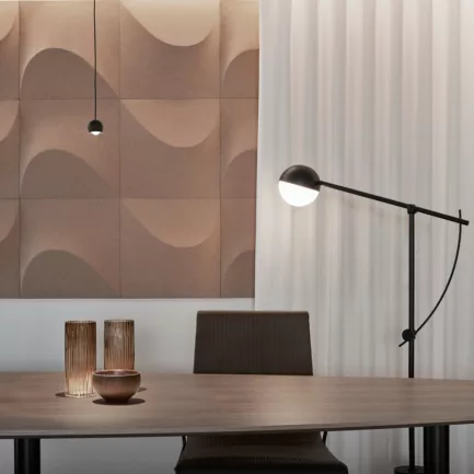 Abstracta Sahara sound absorbing wall panel arbeidsplass lamper