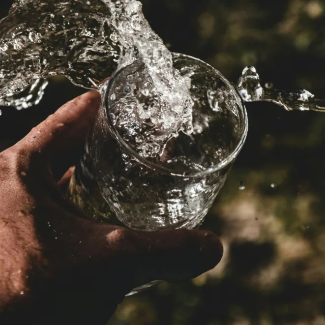 Vannglass hand vannsprut