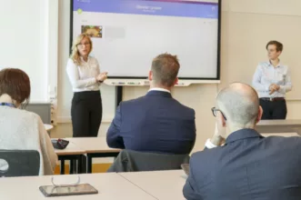 Gystadmarka Ungdomsskole Ullensaker smartboard smartboard-mennesker