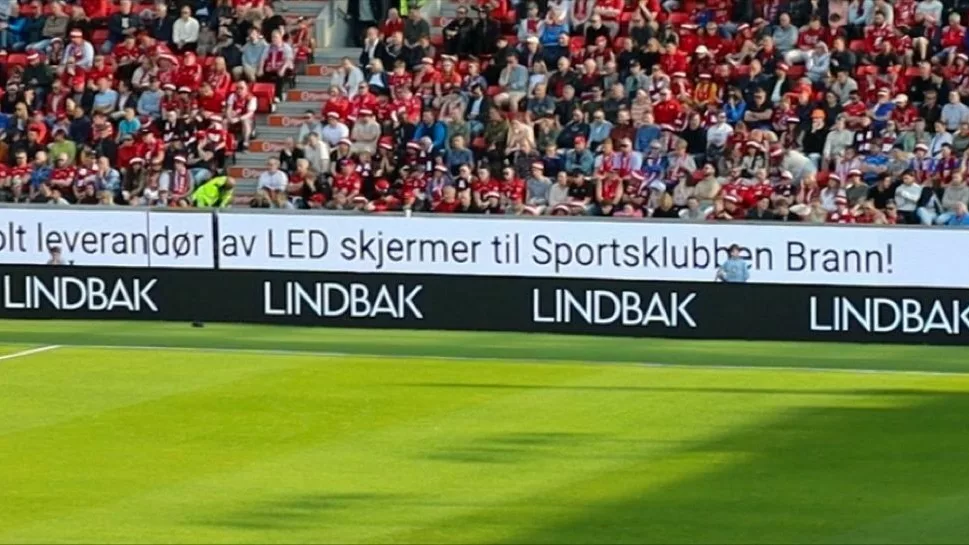 Lindbak reklame brann stadion