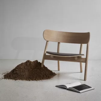 Oaki-lounge-light-oak-in-sand-Northern-photo-Chris-Tonnesen-Low-res_71025.jpg