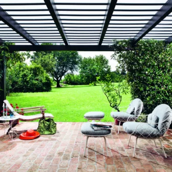 Magis-pina-low-chair-outdoor_25241.jpg