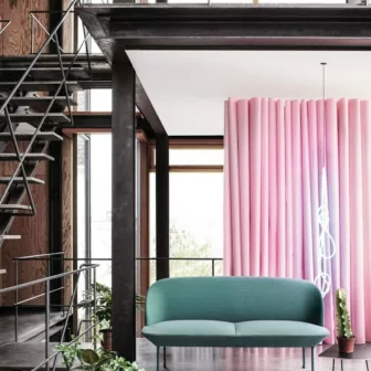 Oslo-2seater-steelcut-trio-966-airy-halfsize-high-res-lifestyle_25908.jpg