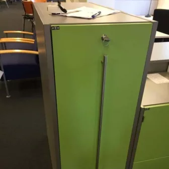 Tårnskap 3P grønt EFG 121x80x43