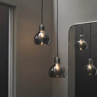 Tradition.-Mega-Bulb-SR2.-ATD-campaign-2019-MegaBulb-SR2-Sillon-SH7-light-utsnitt_86922.jpg