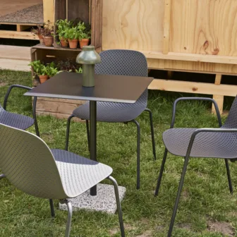 13Eighty-Chair-chalk-white-shell-grey-white-base-13Eighty-Armchair-soft-black-shell-graphite-black-base-Terrazzo-Table-anthracite-PC-Portable-olive_71160.jpg