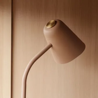 Northern-Me-floor-lamp-warm-beige-detail-Northern-Ph-Einar-Aslaksen-Low-res_84854.jpg