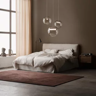 Northern-Reveal-pendant-lamps-bedroom-Northern-Photo-Einar-Aslaksen-Low-res_84795.jpg