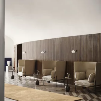 andtradition-Cloud-LN5-Ruskin-Fudge-775735-I-Lato-LN8-Lacquered-Walnut-Emperador-Marble-I-Como-SC5Bronzed-Brass-I-The-Moor-CUSGolden-Brown-I-Space-Copenhagen-SC54-Bronzed-Brass_75267.jpg