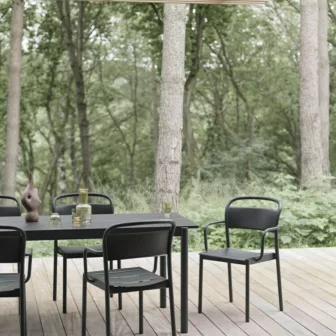 Linear-steel-table-200-armchair-black-raise-carafe-glass-20-cl-30-cl-ochre-muuto-org_70758.jpg