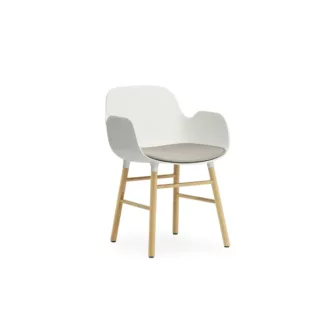 602630-Normann-Copenhagen-Seat-Cushion-Form-White-Swing-51807-3_35756.jpg