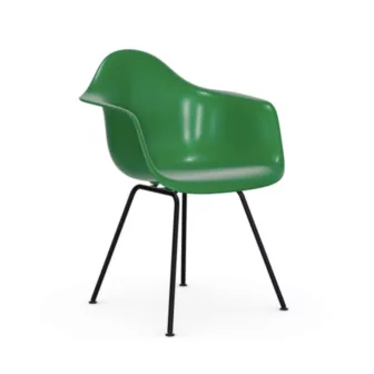 Eames Plastic DAX - Grønt skall / Sort pulverlakkert understell / Egent for utendørs bruk