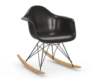 Eames Plastic RAR