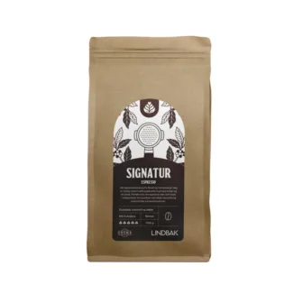 Lindbak-kaffe-Signatur-1-kg-Mockup-pose-produktbilde-1-1_147007.jpg