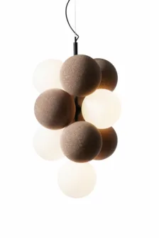 Holly Vertikal
