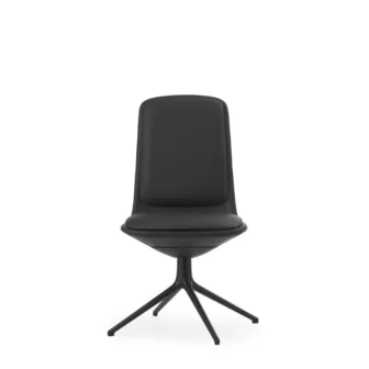Normann-Copenhagen.-Off-Chair.-Produktbilde605395-Off-Chair-Low-4L-Black-Alu-With-Cushion-Ultra-41599-02_104330.jpg