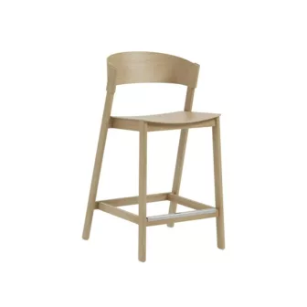 Cover-counter-stool-65-oak-w-footrest-Muuto-5000x5000-hi-res_66684.jpg