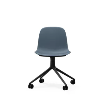 Form Chair Swivel 4W - Blått sete / Sort understell