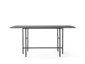 Snaregade Dining Table