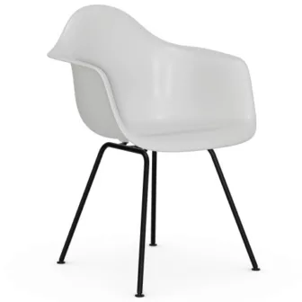 Vitra.-Eames-plastic-armchair.VIT-440330_64209.jpg