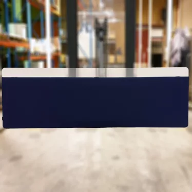 Blå / plexi bordskillevegg 200 x 65 cm