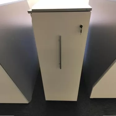 Tårnskap 3P grå KMS venstre 118x80x44