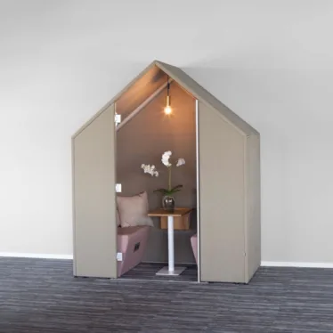 Half a Hut m/frontskjermer og dør