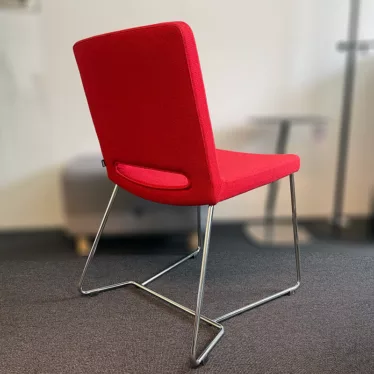 Konferansestol rød Martela Soft x krom understell