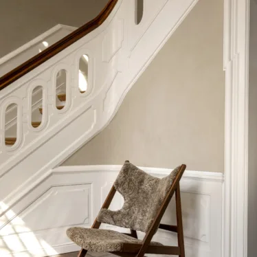 Knitting Lounge Chair Wood