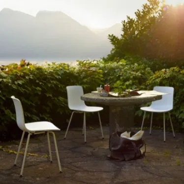 HAL RE Armchair Studio