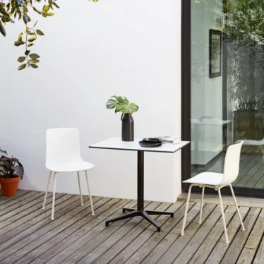 HAL RE Armchair Studio