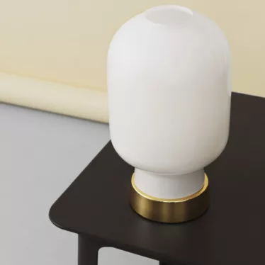 Amp Table Lamp Brass - Hvit / Kobber