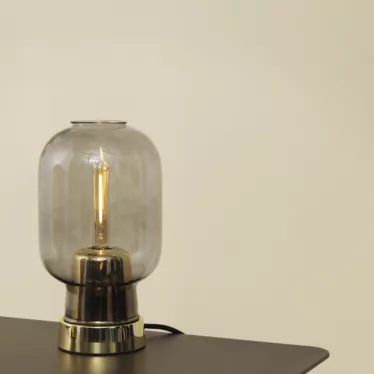 Amp Table Lamp Brass - Røyk / Kobber
