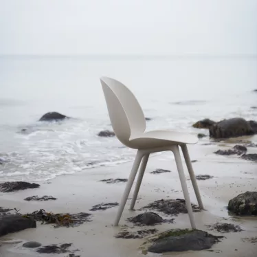 Beetle Dining chair - Alabaster hvit / Polypropylen understell