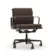 Soft Pad Chair EA 217 - Mørk brun Marron tekstil m/sorte sømmer / Sort pulverlakkert aluminium armlen / Sort pulverlakkert aluminium understell / Hjul for harde gulv